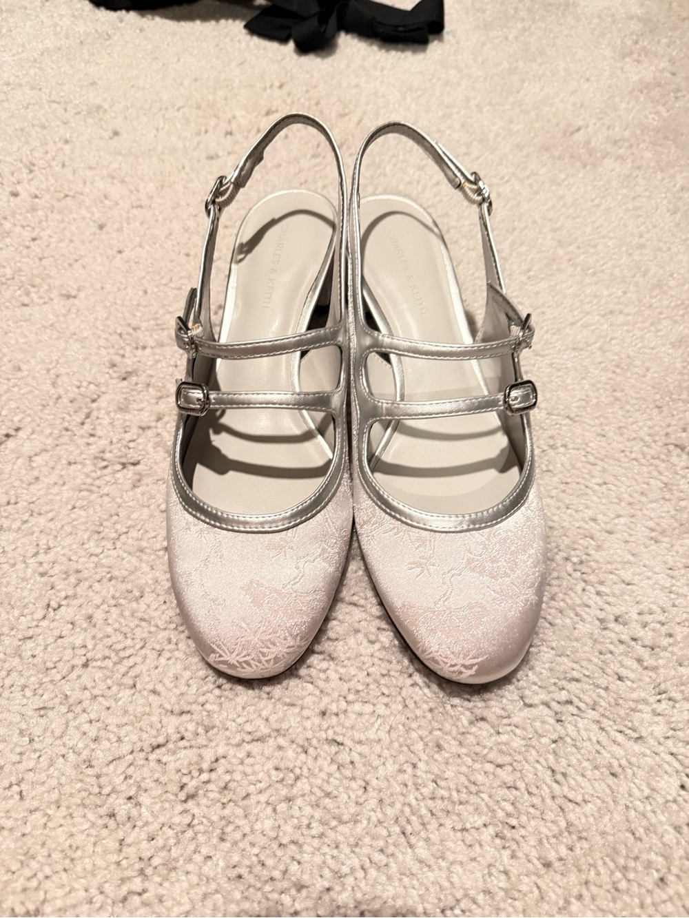 Charles and Keith Double-Strap Slingback Mary Jane Pumps in silver/brocade US 6